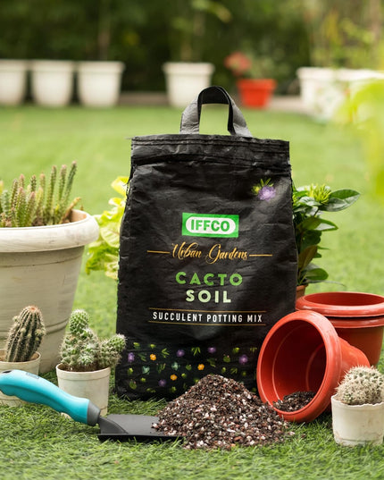 IFFCO Urban Gardens - Cacto Soil 5 Kg - Organic Succulent Potting Soil Mix - Promotes Aeration & Water Retention - 100% Natural with Added Nutrients Succulents & Cactus